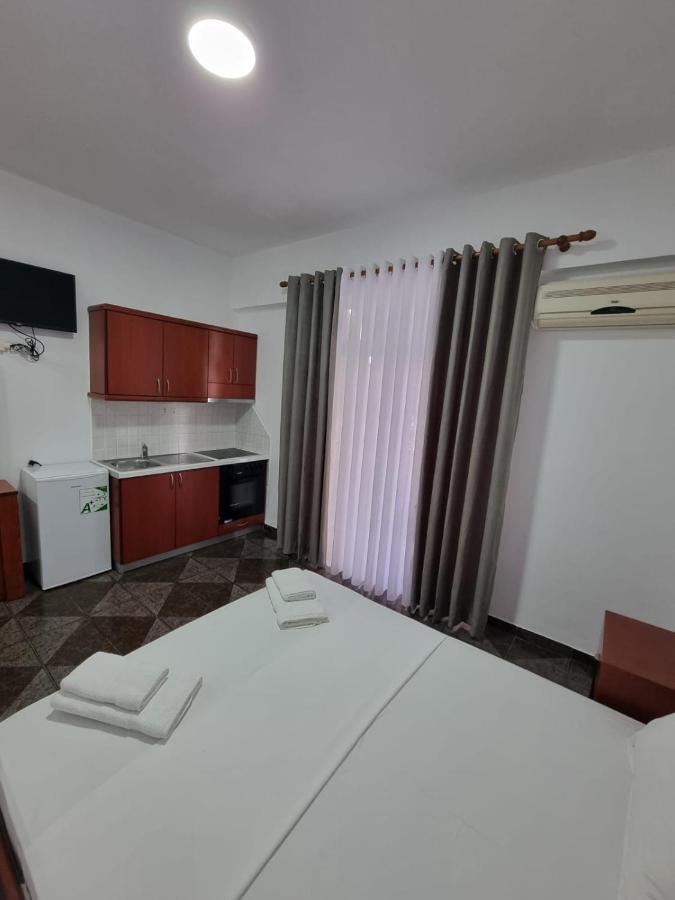 Ideal Apartments & Rooms Sarandë 外观 照片