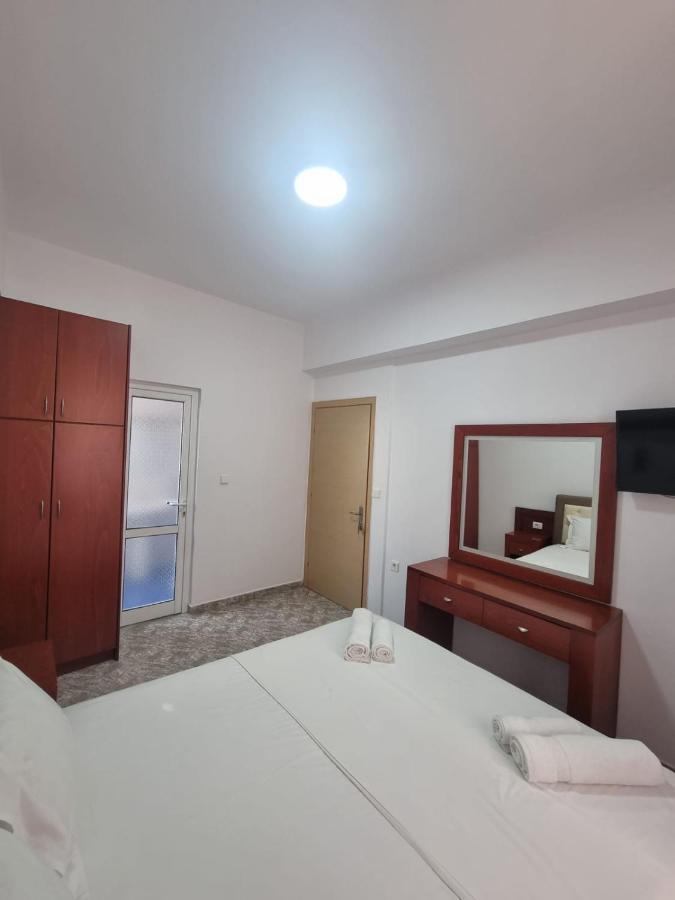 Ideal Apartments & Rooms Sarandë 外观 照片