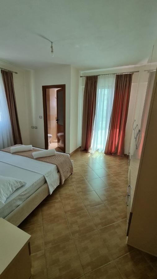 Ideal Apartments & Rooms Sarandë 外观 照片